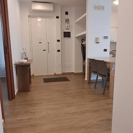 Alex'S House Apartment Bari Bagian luar foto