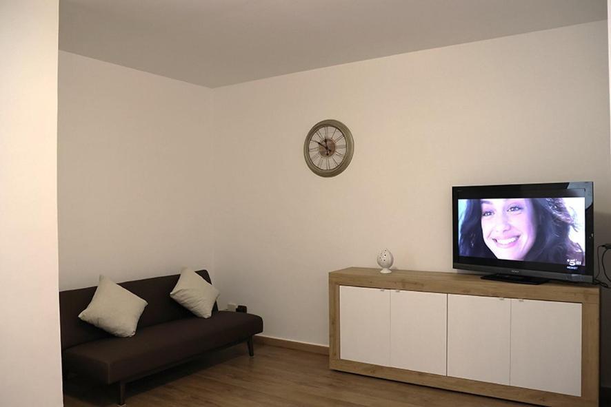 Alex'S House Apartment Bari Bagian luar foto