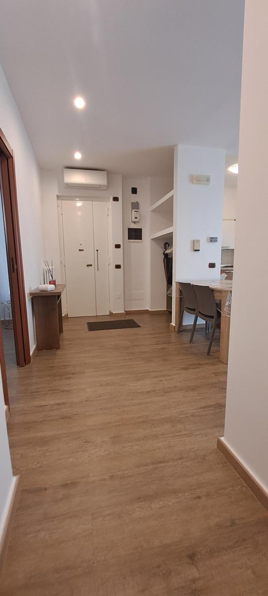 Alex'S House Apartment Bari Bagian luar foto
